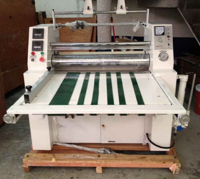 LAMINADORA TERMICA.